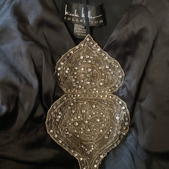 Nicole Miller Collection 💯 Silk Gorgeous Crystal Beading Top NeverUsed - Picture 12 of 16